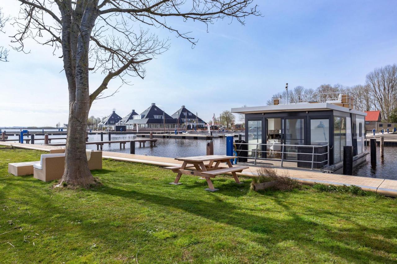 Вилла Welcome In - Houseboat Agua Dolce Met Tuin, Paviljoenwei 4, Sneek - Offingawier Экстерьер фото